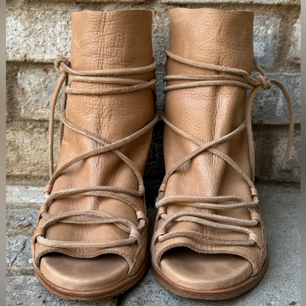 Baske California leather heels